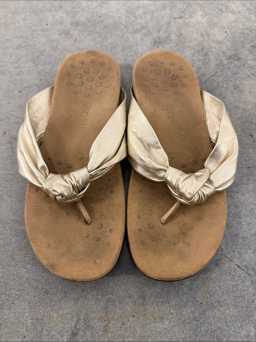 Vionic Metallic Gold Knotted Thong Sandals